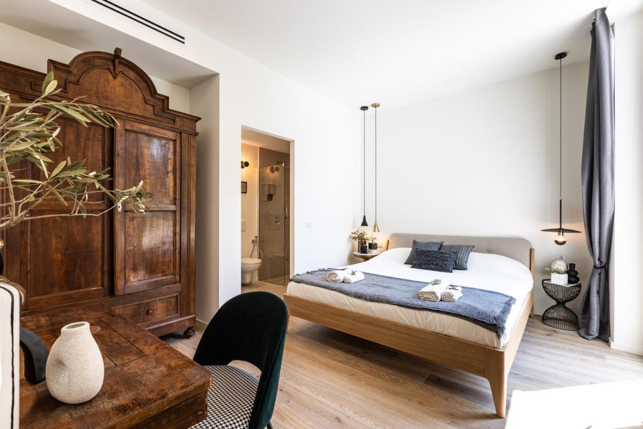 *Villa Olivo*With Private Terrace & Jacuzzi + 3Bedrooms Milano Eksteriør bilde
