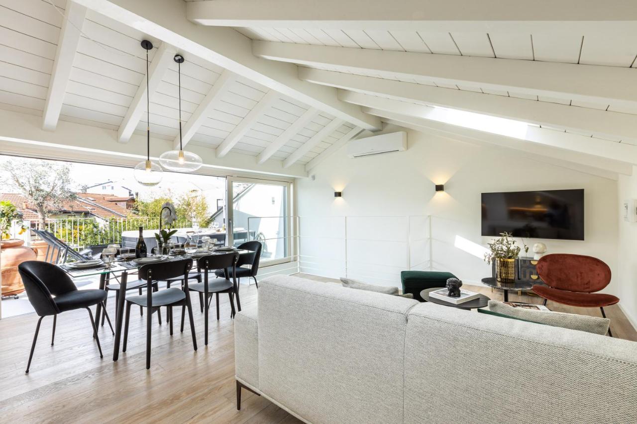 *Villa Olivo*With Private Terrace & Jacuzzi + 3Bedrooms Milano Eksteriør bilde