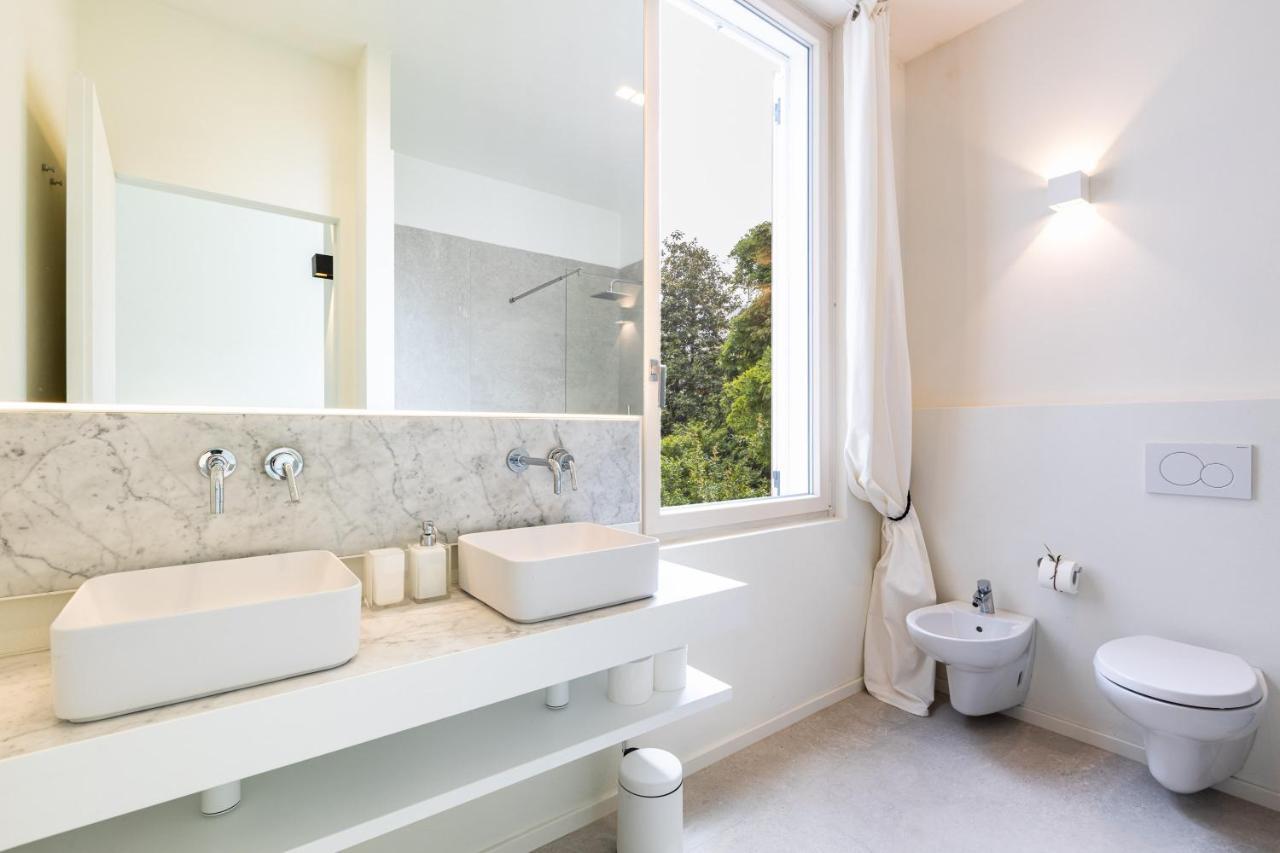 *Villa Olivo*With Private Terrace & Jacuzzi + 3Bedrooms Milano Eksteriør bilde