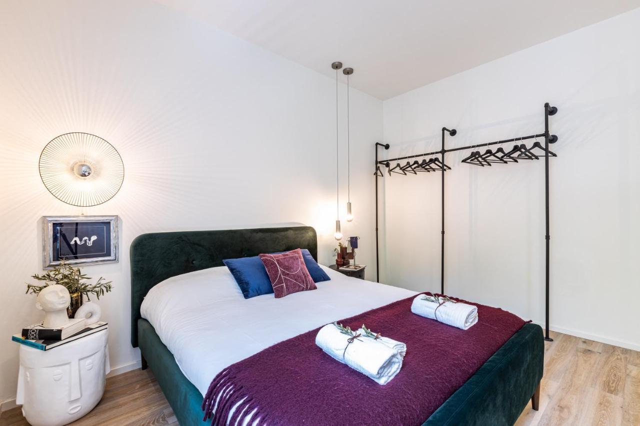 *Villa Olivo*With Private Terrace & Jacuzzi + 3Bedrooms Milano Eksteriør bilde